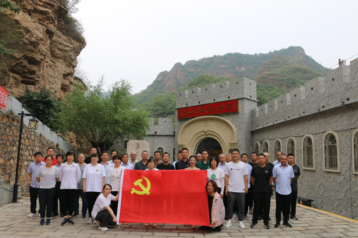 追寻红色记忆、弘扬建党精神新利体育顺发开展迎七一主题党日活动